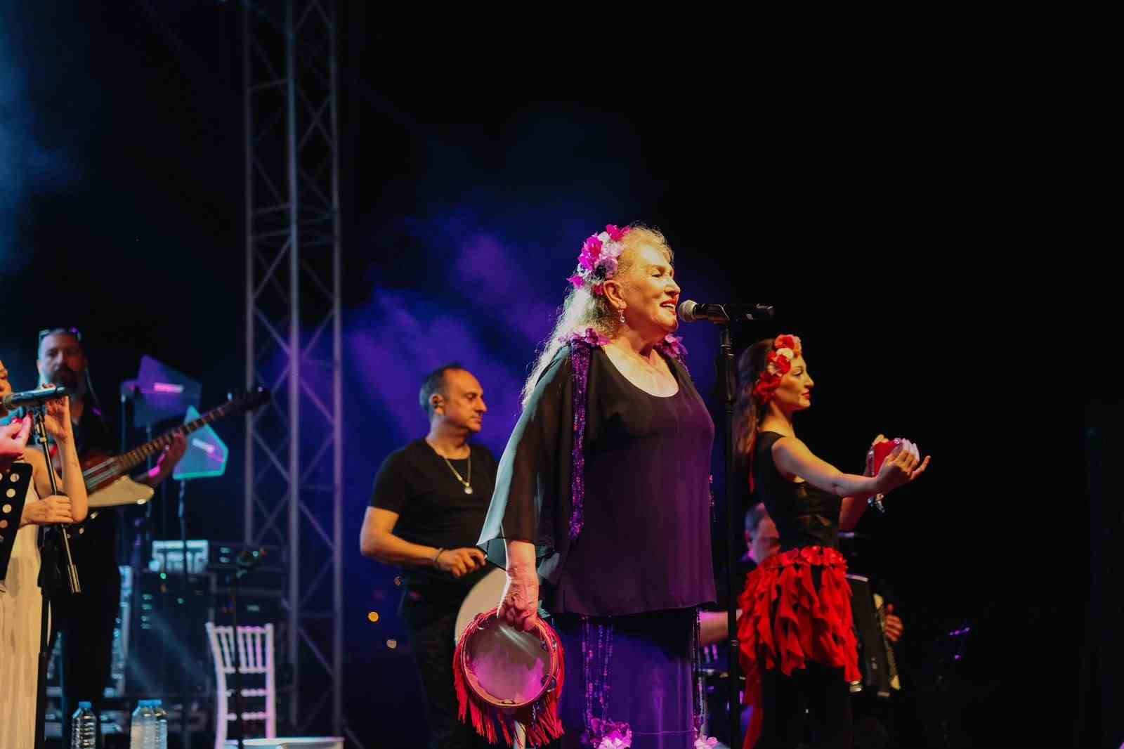 Didim'de Lavanta Festivali, Suzan Kardeş konseriyle başladı