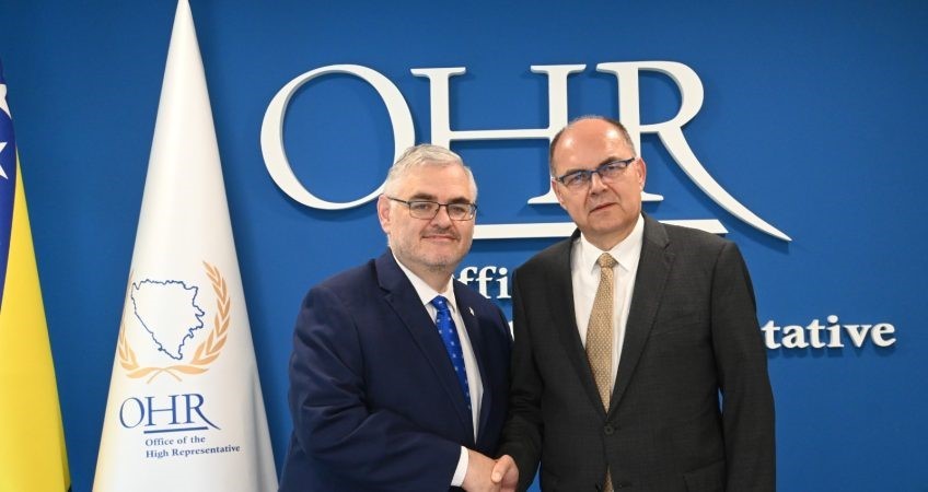 Bosna Hersek Yüksek Temsilciliği'ne geçici olarak ABD'li diplomat Crishock atandı