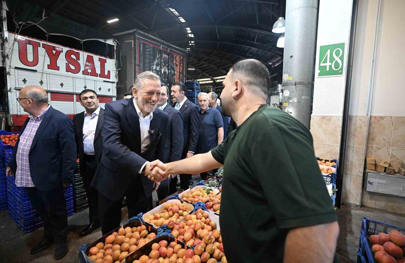 BTSO Başkanı İbrahim Burkay’dan Bursa Kent Hali’ne ziyaret