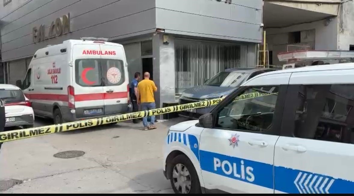 Bursa’da dehşet...Bir kadını öldürüp canına kıydı