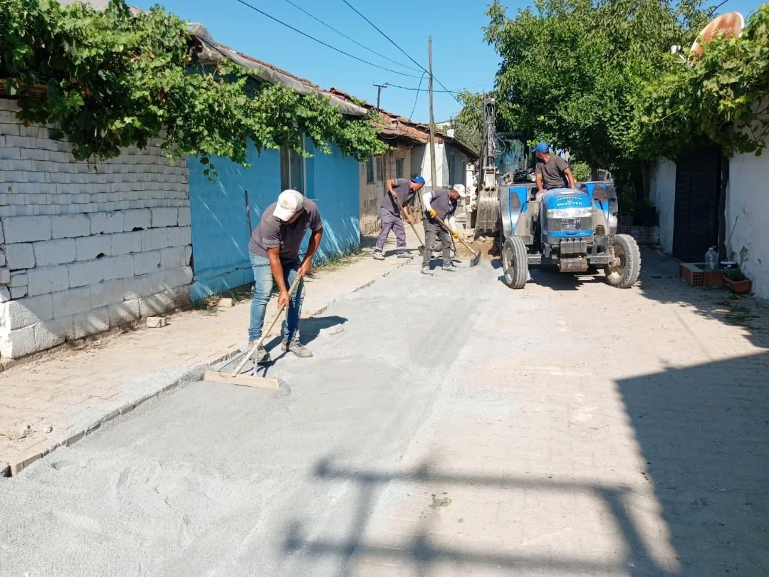 Germencik Belediyesi'nden dört mahallede eş zamanlı çalışma