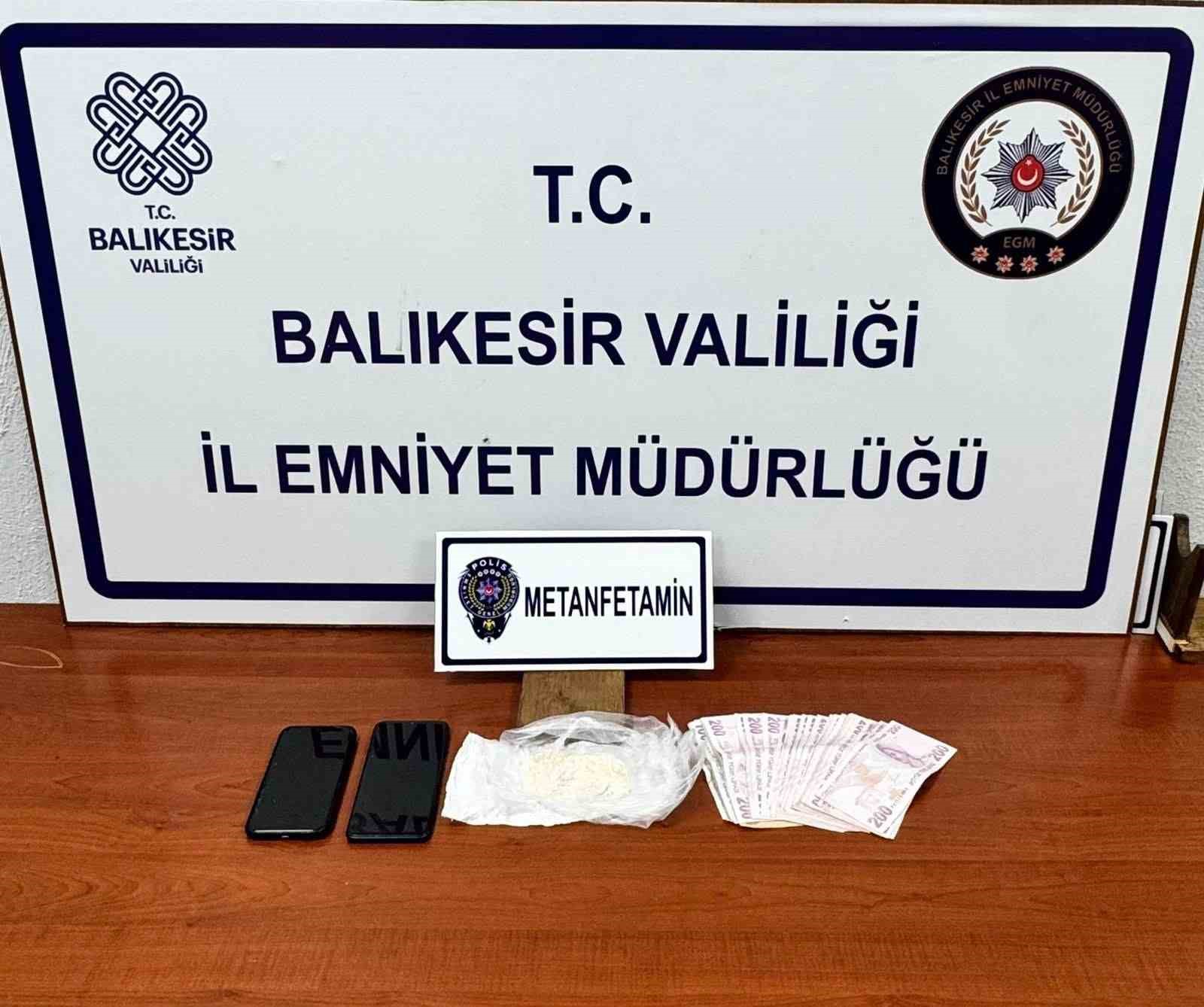Gönen'de uyuşturucu operasyonu: 2 şüpheli tutuklandı