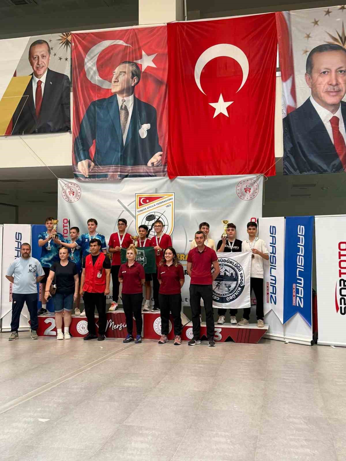 Kayserili nişancılardan Türkiye Kupası'nda çifte takım başarısı
