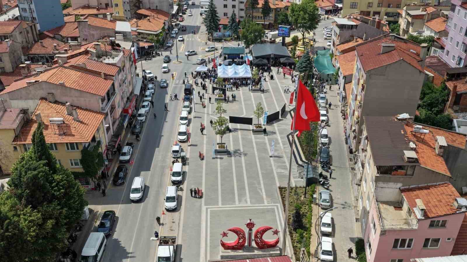 Balıkesir Büyükşehir Dursunbey’de hız kesmiyor