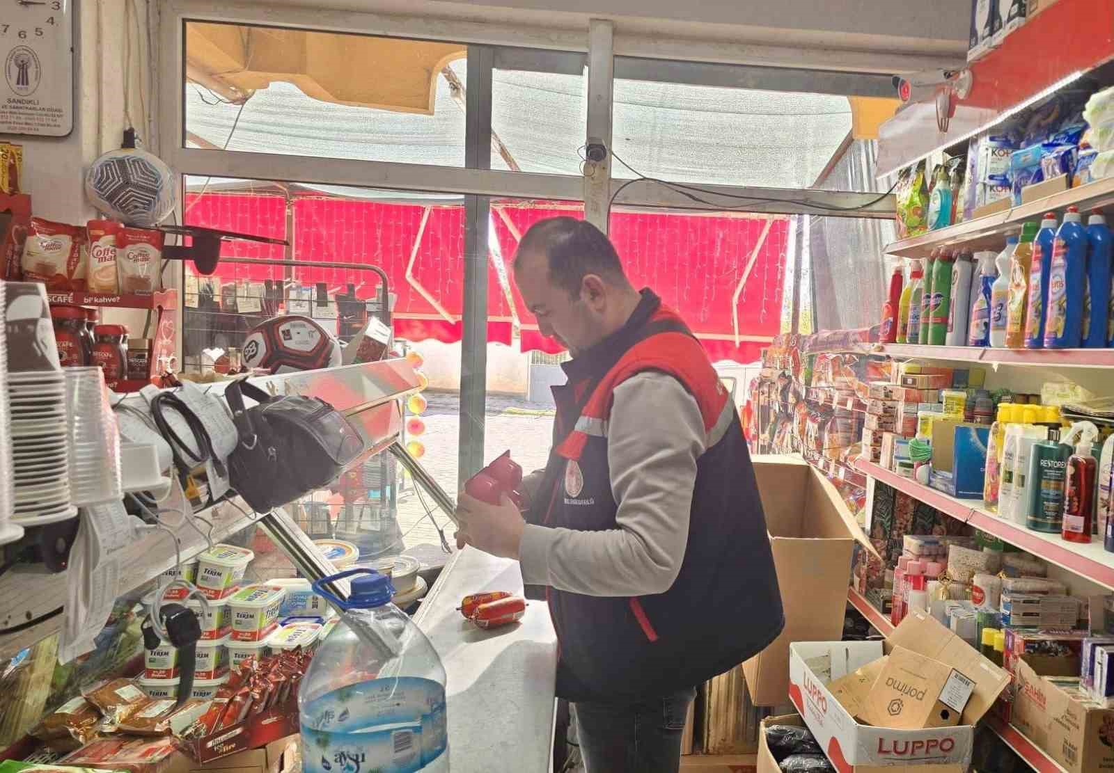 AFYONKARAHİSAR’IN SANDIKLI İLÇESİNDE GIDA GÜVENİLİRLİĞİNİN SAĞLANMASI VE HALK SAĞLIĞININ KORUNMASI AMACIYLA GIDA İŞLETMELERİNE YÖNELİK DENETİMLER GERÇEKLEŞTİRİLDİ.