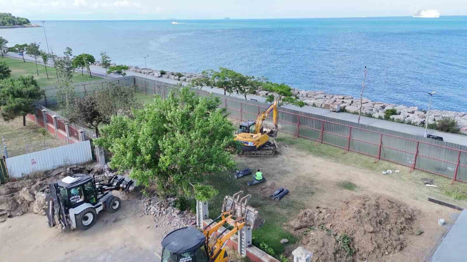 Kadıköy’de yapılacak dev cami için ilk kazı başladı