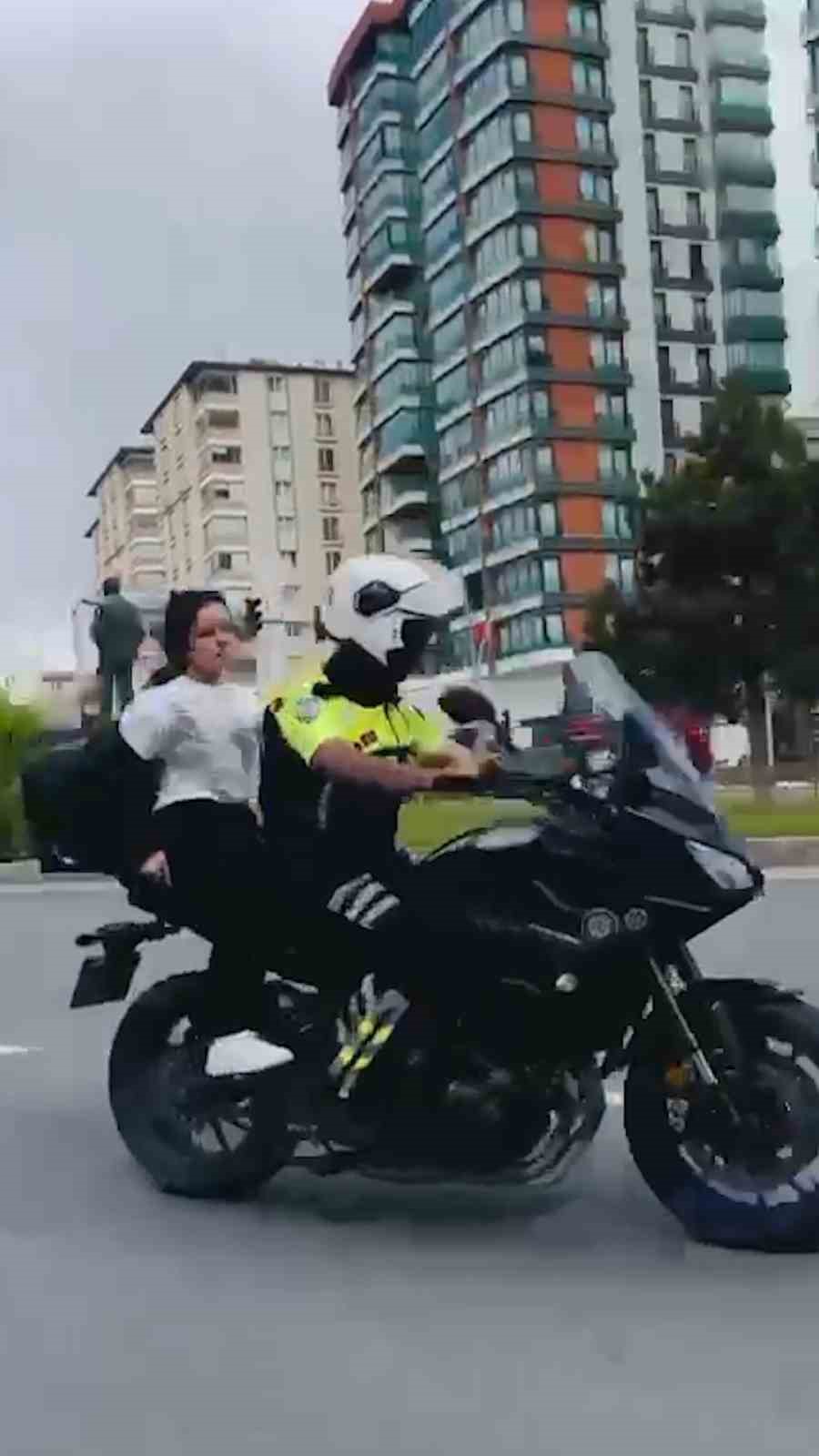 Niğde’de YKS’ye geç kalan öğrencileri polis yetiştirdi