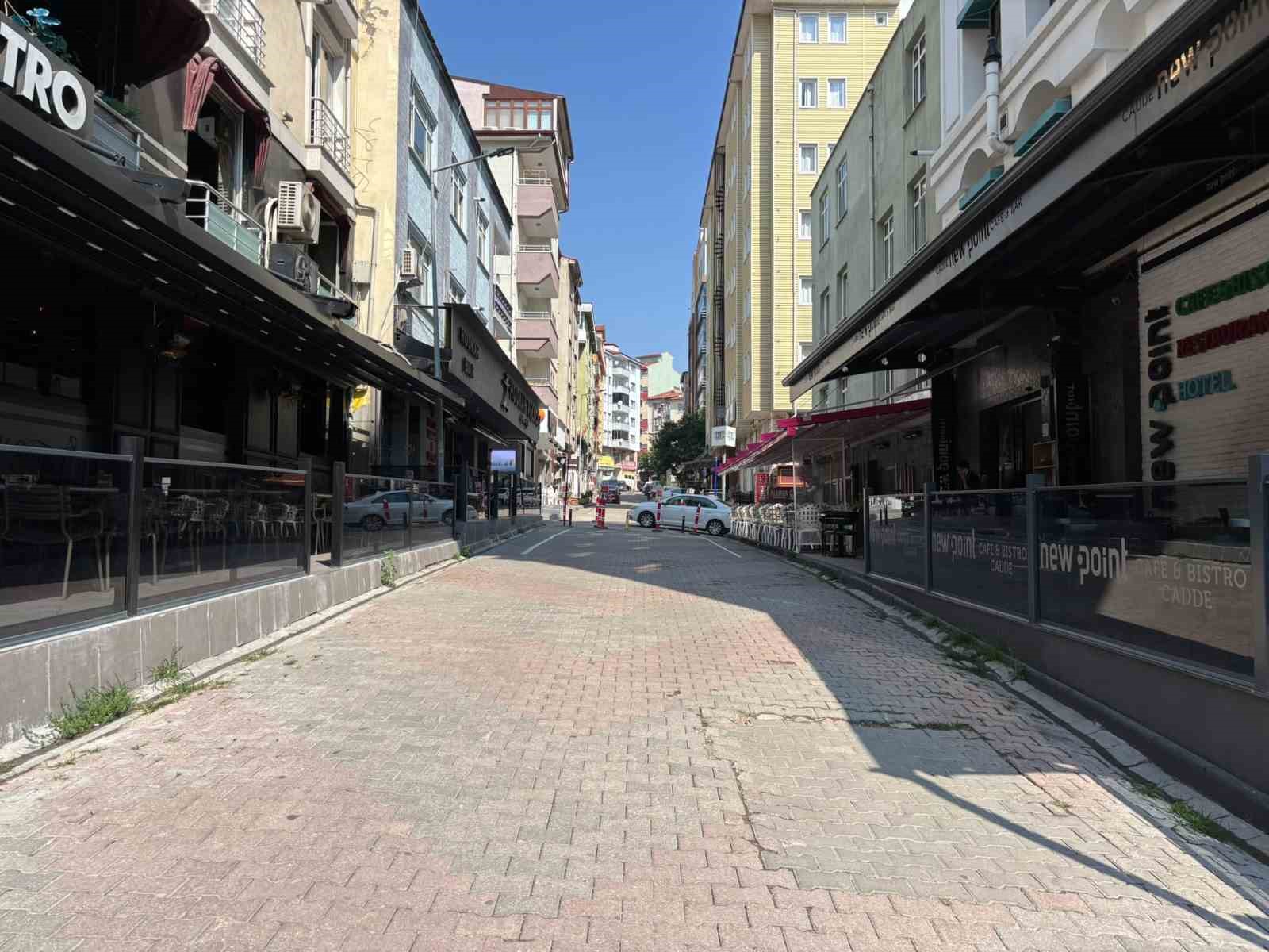 Emniyetten cafeler sokağında sıkı denetim