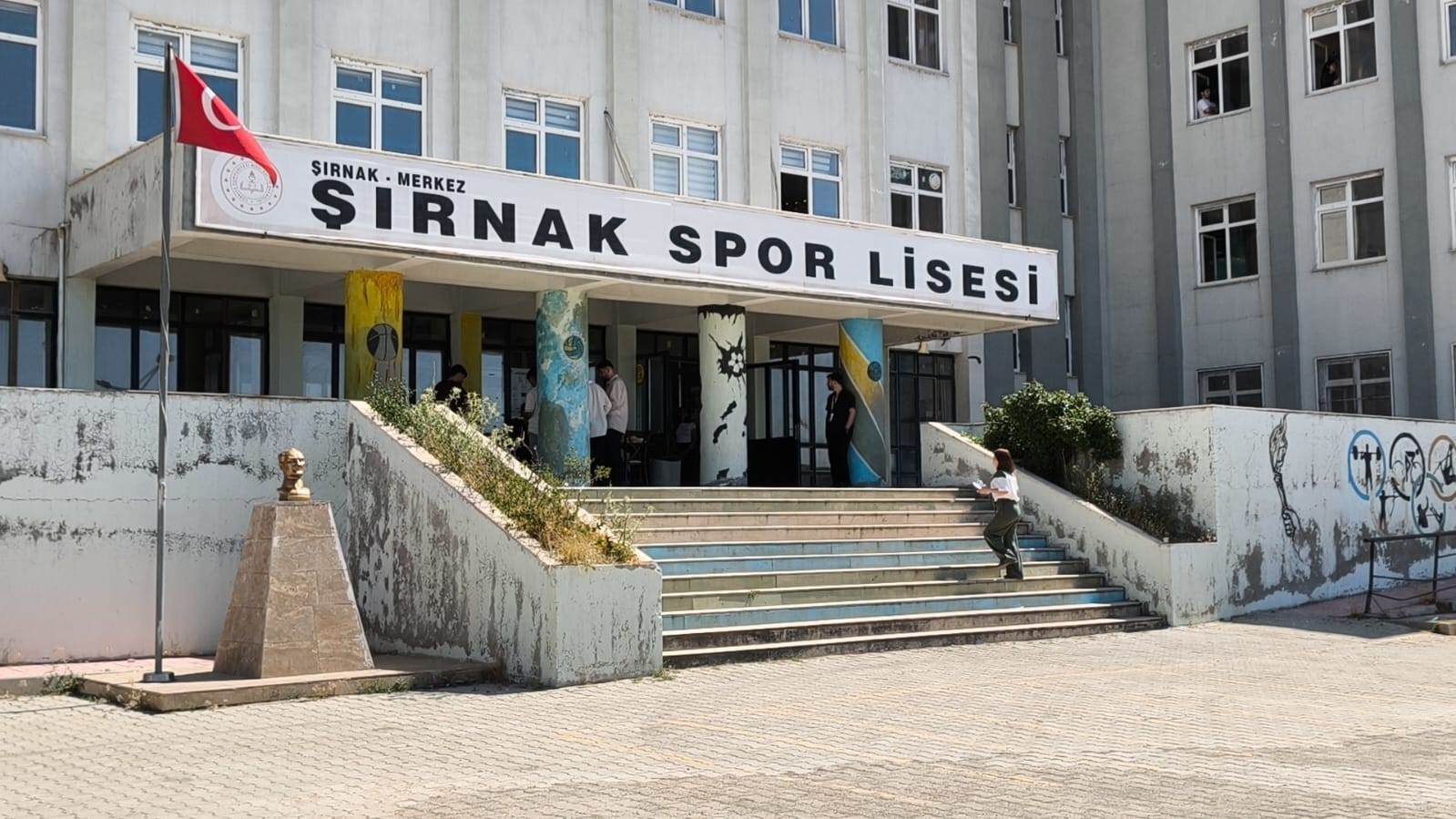 Şırnak’ta YKS heyecanı: Sınava geç kalanları emniyet yetiştirdi