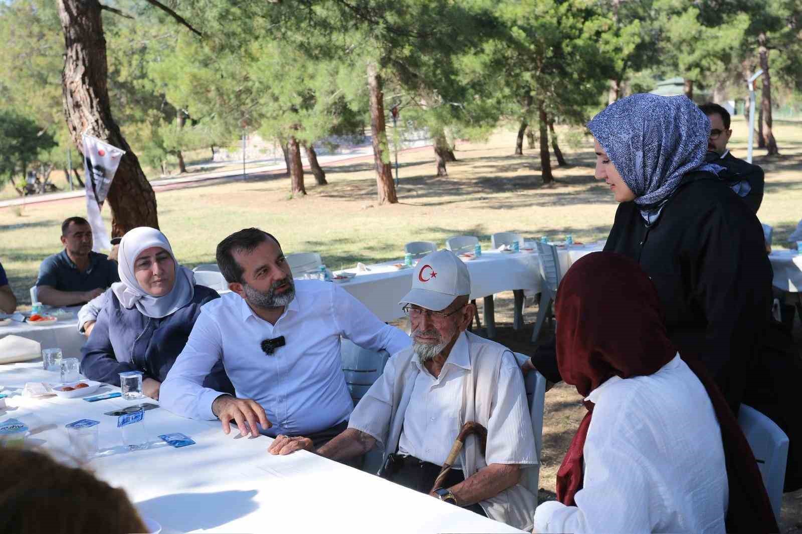 Gürsu'nun büyüklerine vefa pikniği