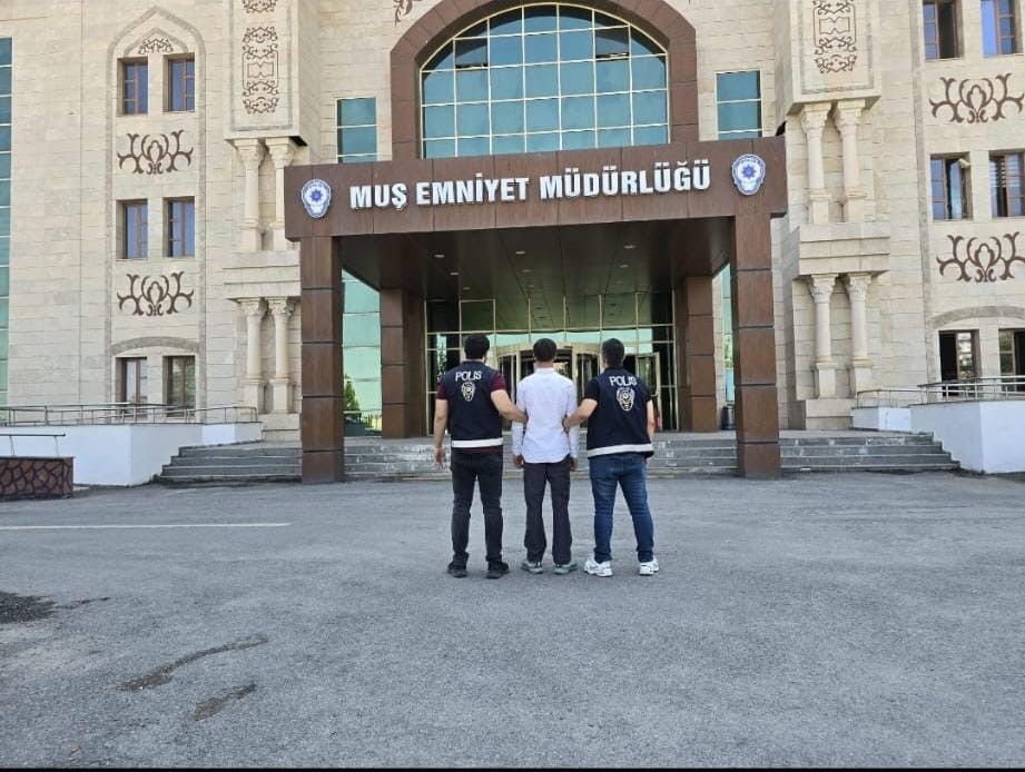 Muş’ta aranan hükümlü yakalandı, cezaevine gönderildi