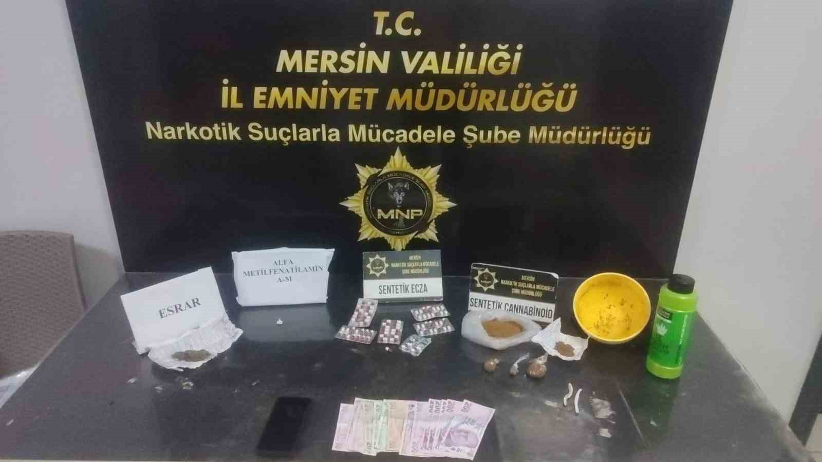 Mersin’de uyuşturucu taciri 4 şüpheli yakalanıp tutuklandı