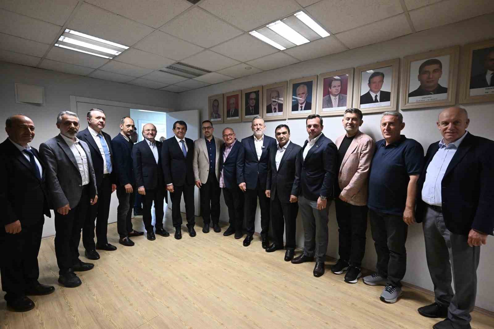 BTSO Başkanı İbrahim Burkay’dan Bursa Kent Hali’ne ziyaret