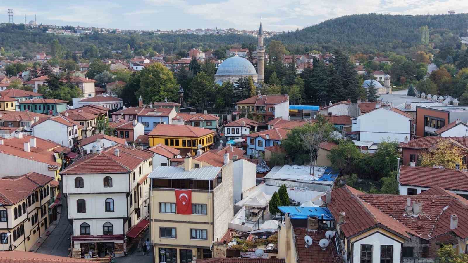 ESKİŞEHİR'İN TARİHİ VE KÜLTÜREL MİRASININ ÖNEMLİ MERKEZLERİNDEN KURŞUNLU KÜLLİYESİ