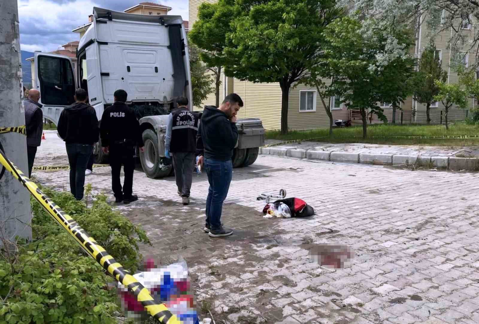Geri giden tırın çarptığı kadın ağır yaralandı!