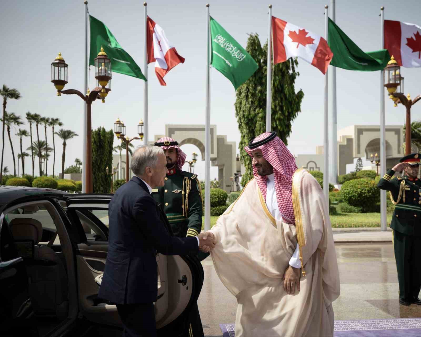 Carney: 'Bölgede muhtemel çözümler konusunda en etkili iki ülke Suudi Arabistan ve Türkiye'