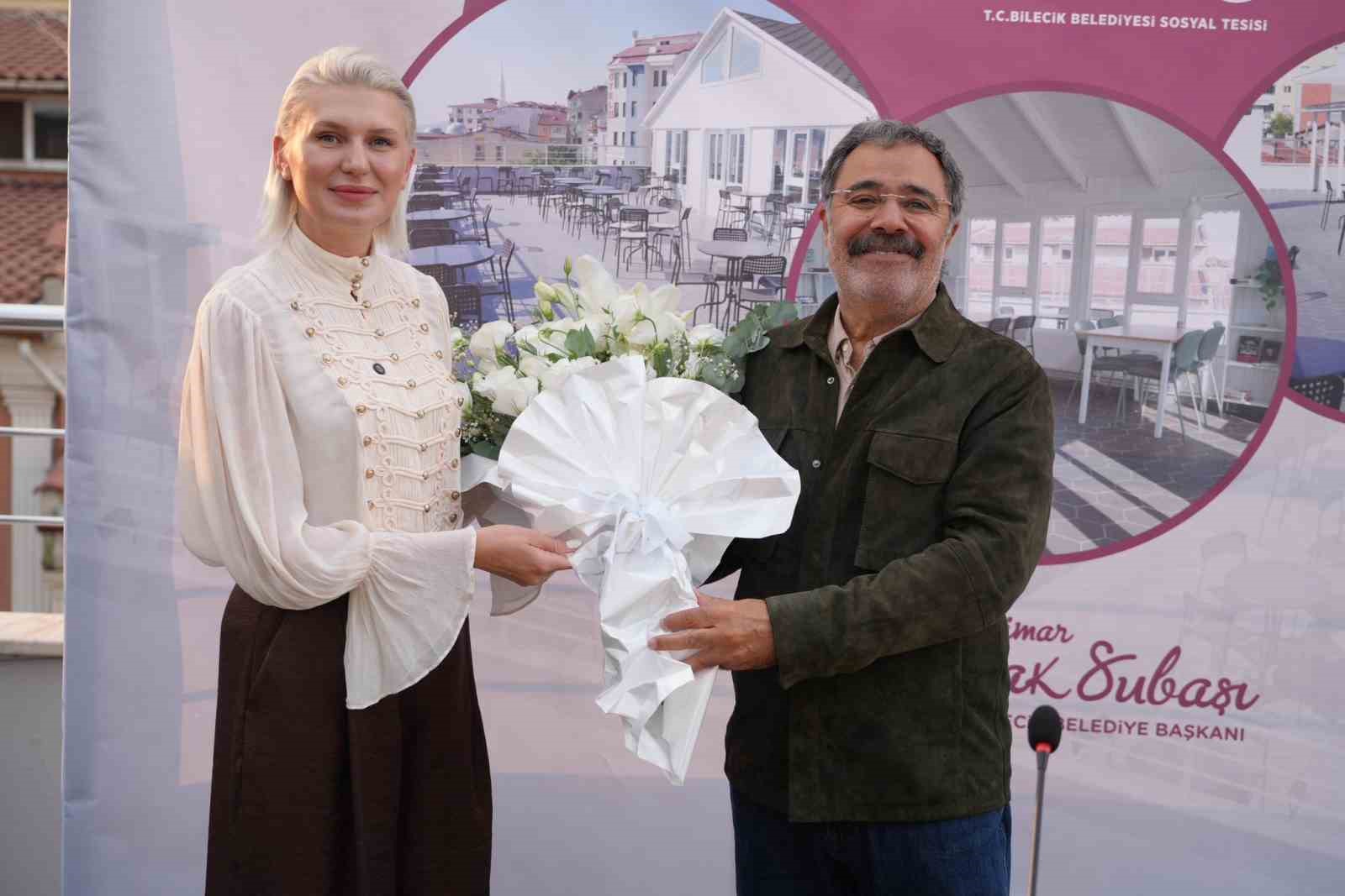 Bilecik’te atıl bina kültür merkezine dönüştü: Kitap Kafe açıldı