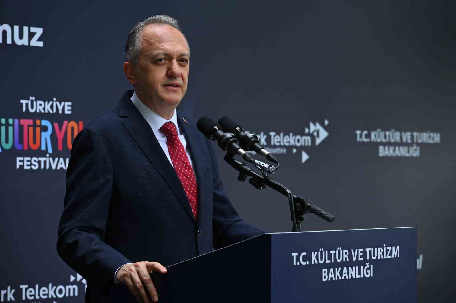 Sakarya'da kültür şöleni başladı: 10 farklı noktada 186 etkinlik