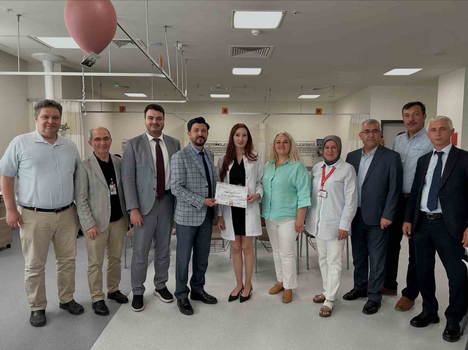 Kütahya Şehir Hastanesi'nde genel cerrahi uzmanı sevinci