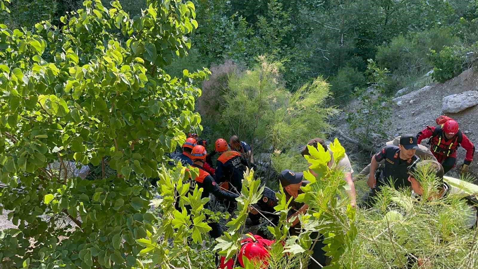 Ceyhan Nehri’nde kaybolan kişinin cansız bedenine ulaşıldı