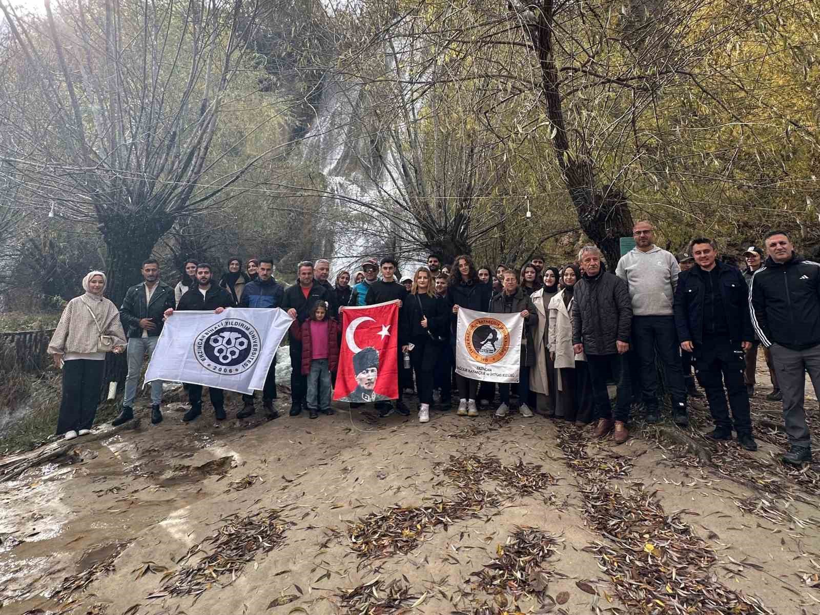 ERZİNCAN'DA CUMHURİYET'İN 103. YILI DOĞA YÜRÜYÜŞÜYLE KUTLANDI