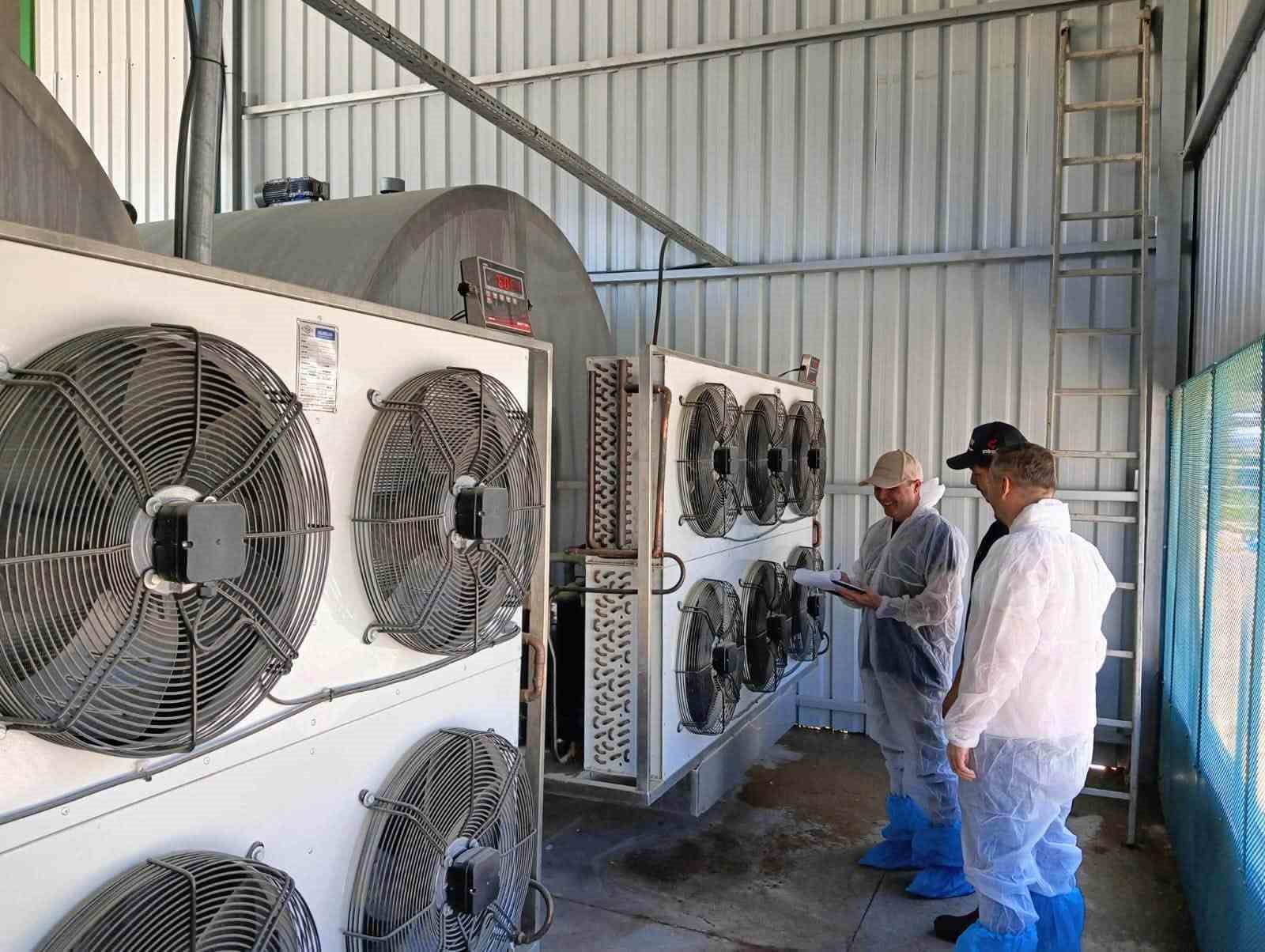 Tavşanlı'da süt soğutma tankları denetlendi