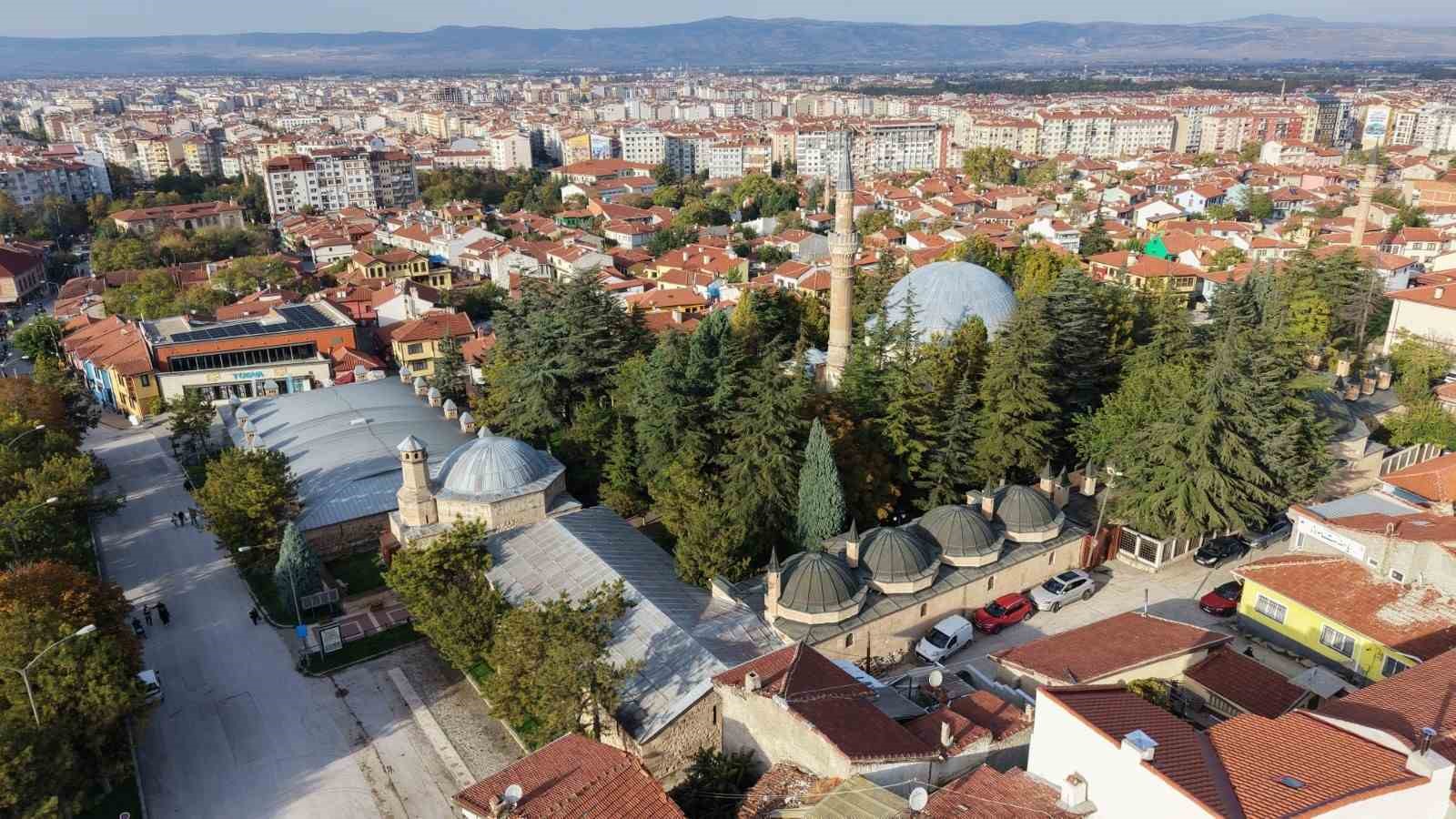 ESKİŞEHİR'İN TARİHİ VE KÜLTÜREL MİRASININ ÖNEMLİ MERKEZLERİNDEN KURŞUNLU KÜLLİYESİ