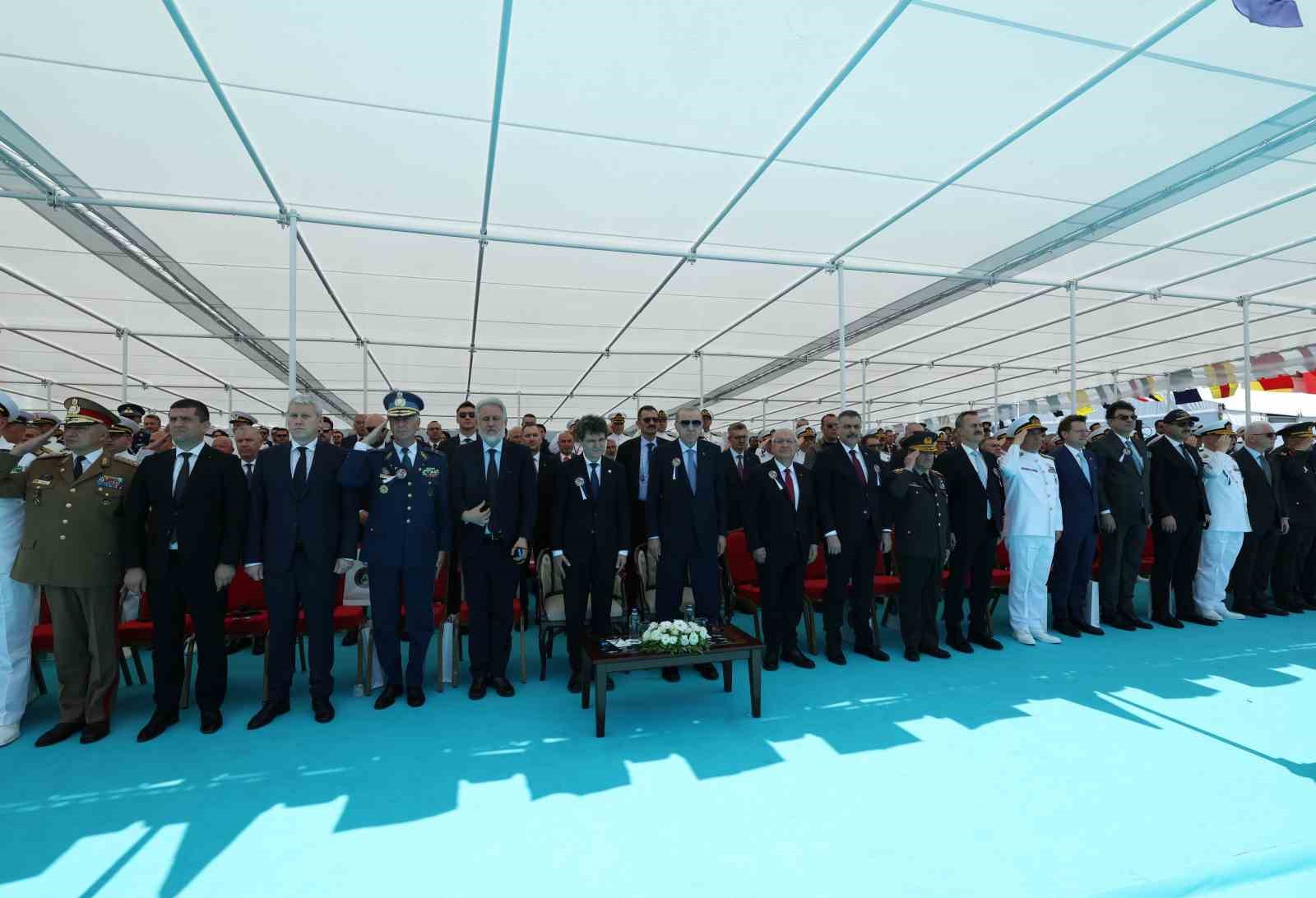 Cumhurbaşkanı Erdoğan: "Askeri gemi inşa sanayimiz, 103 yıllık cumhuriyet tarihimizin en yoğun ve en verimli günlerini yaşıyor"