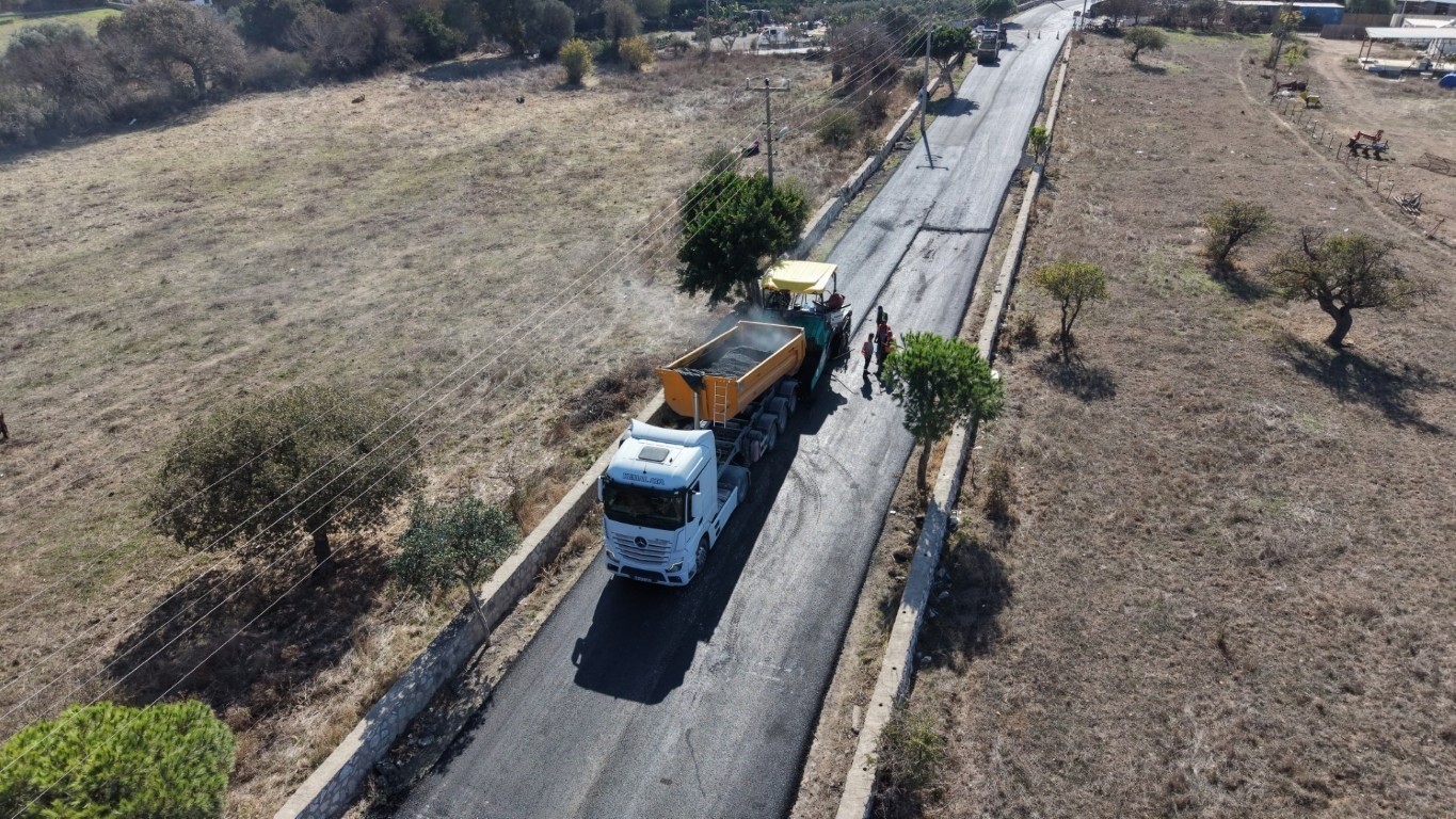 BODRUM’DA YOL ÇALIŞMALARI DÖRT MAHALLEDE SÜRÜYOR