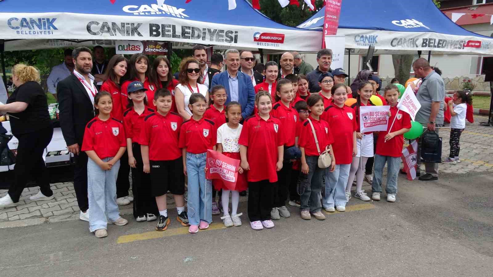 Samsunspor’un 60. yıl kutlamaları yaz şenliğiyle taçlandı