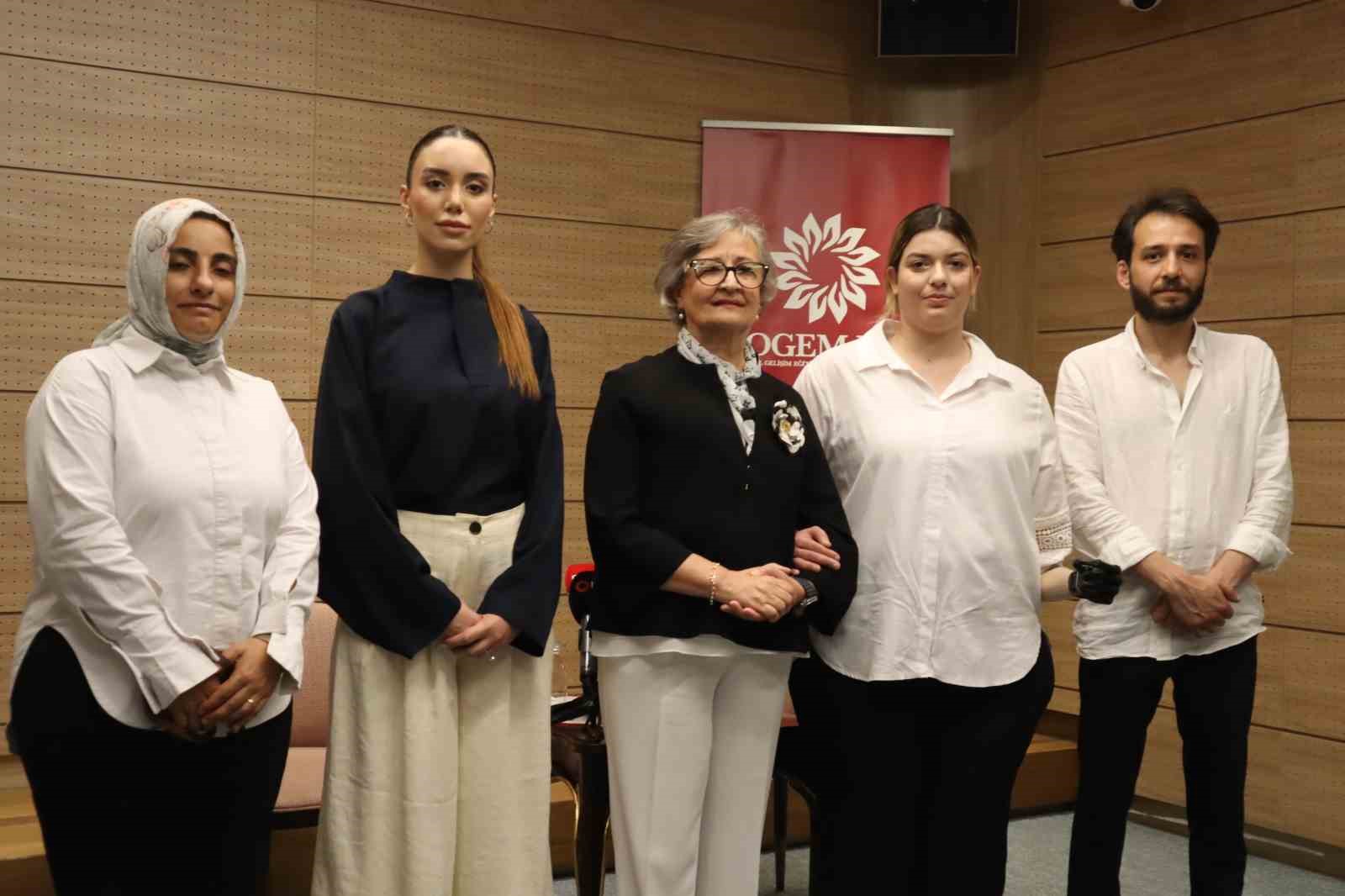 6 Şubat depreminde kolunu kaybeden anne biyonik koluna kavuştu: 'En büyük hayalim kızımın saçlarını tarayabilmek'