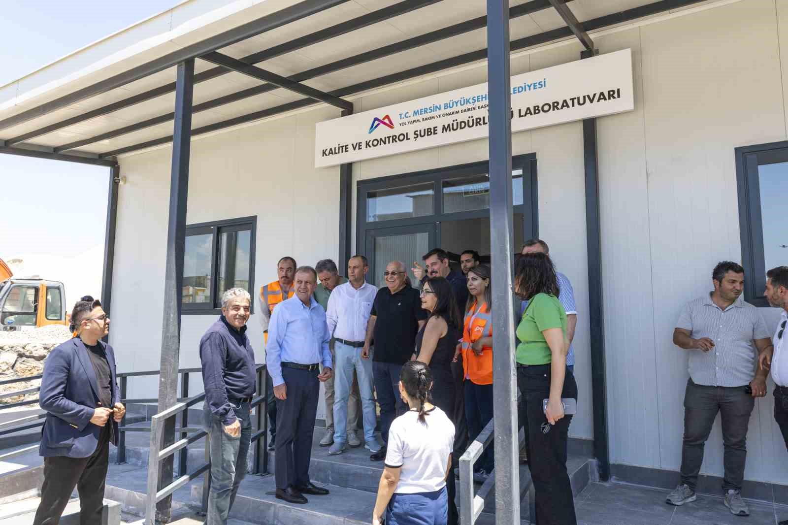 Mersin’de yol yapım hizmetlerine modern merkez