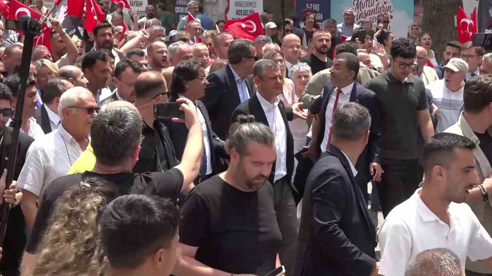 CHP Grup Başkanı Özgür Özel vatandaşlara seslendi