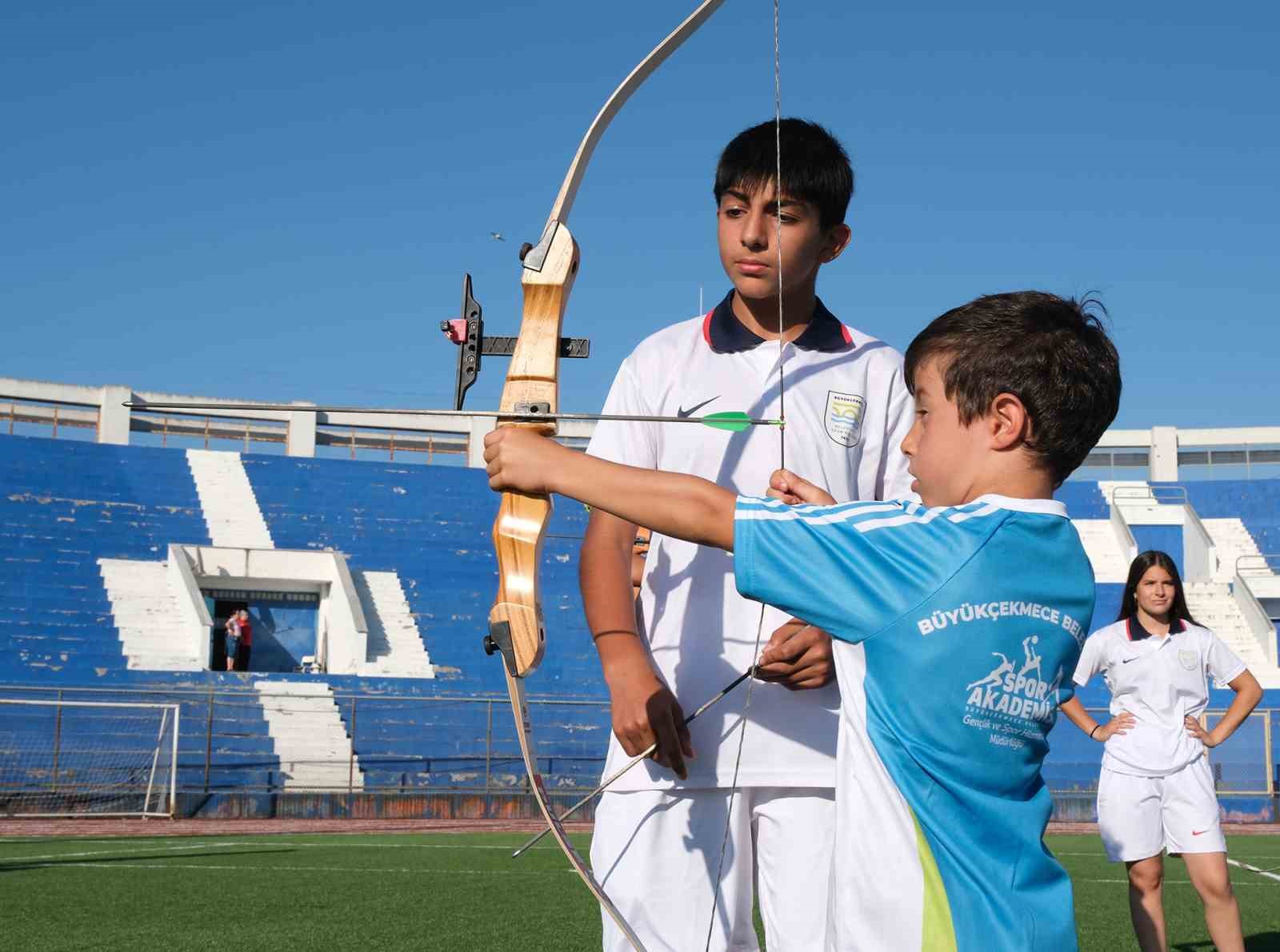 Büyükçekmece'de Yaz Spor Okulları başladı