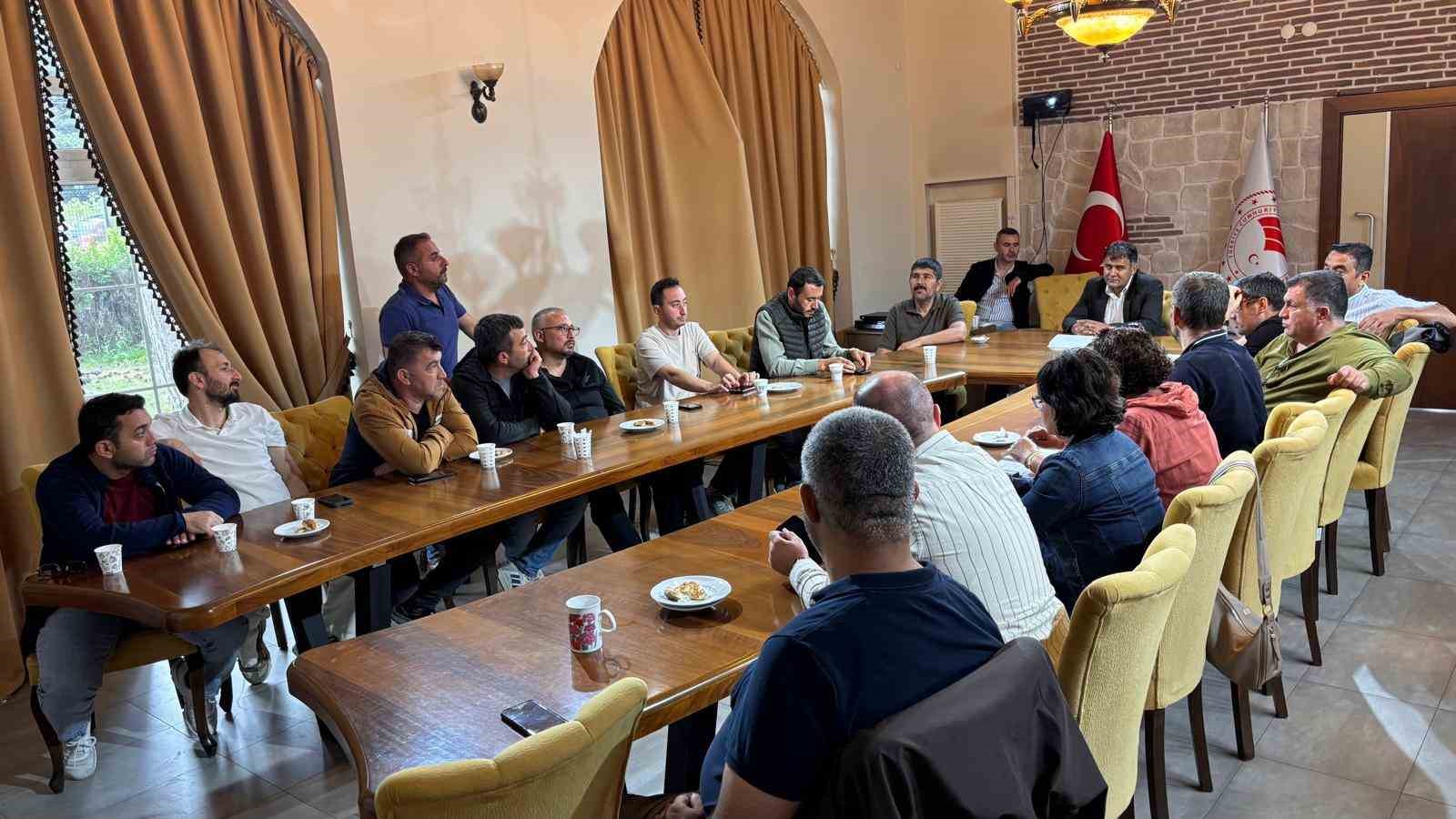 Güvenli elektronik küpe sistemi ve KKKA hastalığına karşı kene mücadelesi eğitimi gerçekleştirildi