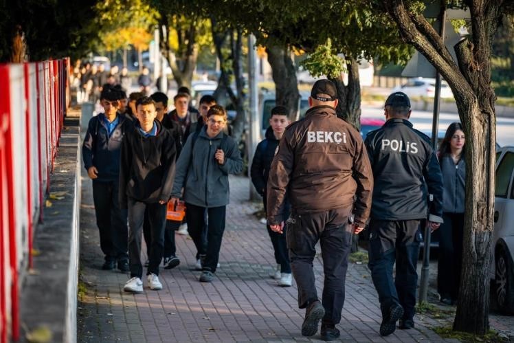 BİLECİK'TE OKUL ÇEVRELERİNDE SIKI DENETİM