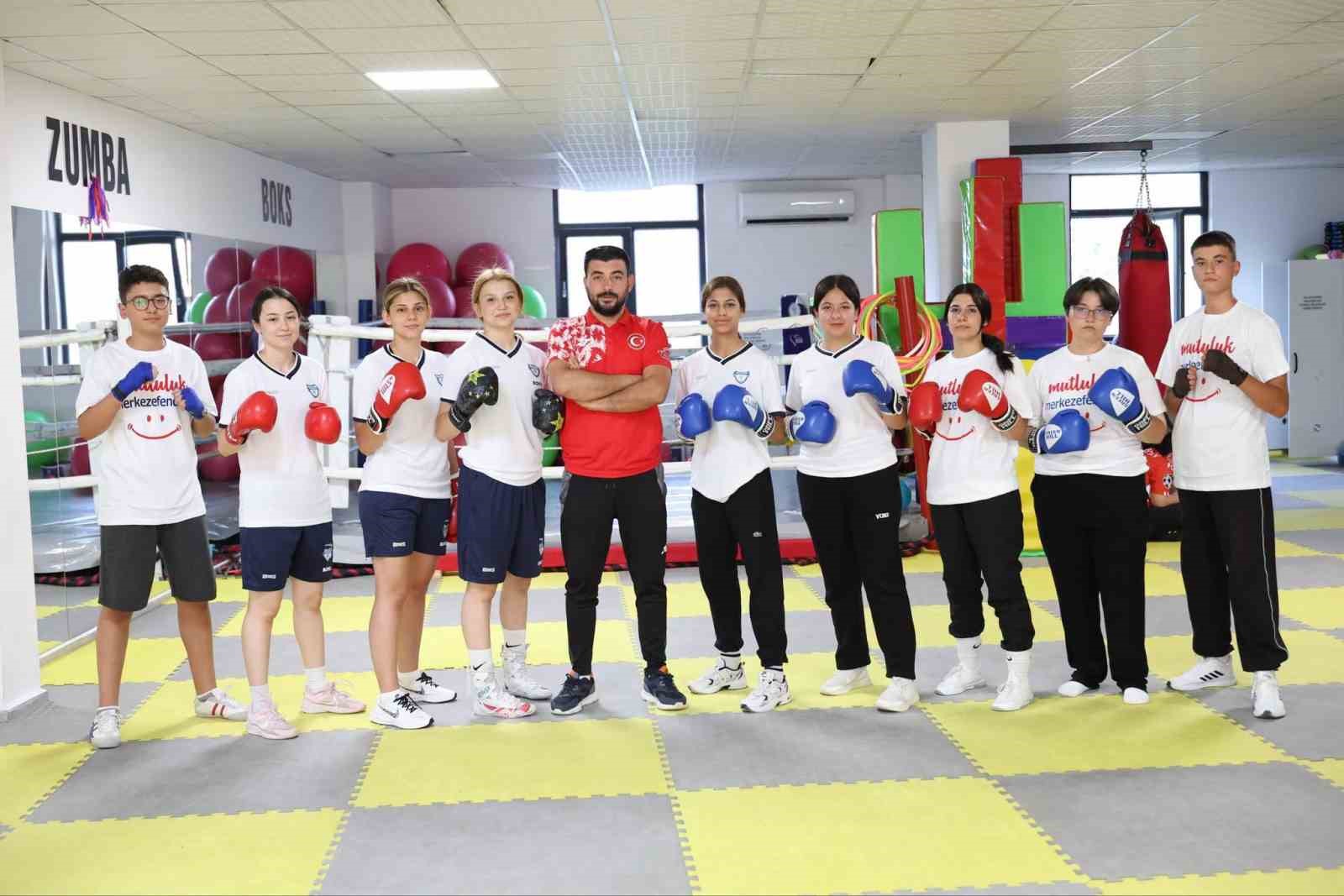 Denizlili boksörler Türkiye Yıldızlar Boks Şampiyonası'nda mücadele edecek