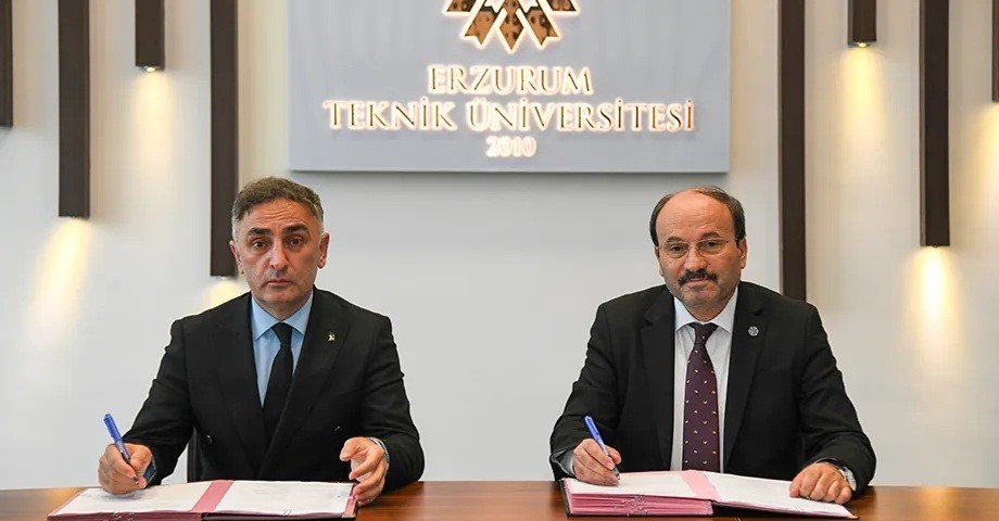 ERZURUM TEKNİK ÜNİVERSİTESİ (ETÜ) İLE ERZURUM ÇALIŞMA VE İŞ KURUMU İL MÜDÜRLÜĞÜ ARASINDA İŞKUR GENÇLİK PROGRAMI'NIN YENİ DÖNEMİNE İLİŞKİN PROTOKOL İMZALANDI.