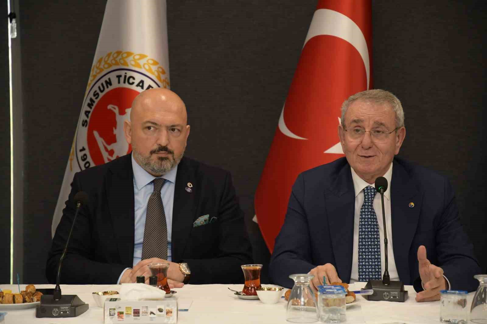 SAMSUN TİCARET VE SANAYİ ODASI (TSO) YÖNETİM KURULU BAŞKANI SALİH ZEKİ MURZİOĞLU, YENİ YATIRIM VE İŞ FIRSATLARININ GÖRÜŞÜLDÜĞÜ TOPLANTIDA ŞEHRİN YATIRIMCILAR İÇİN BİRÇOK FIRSAT SUNDUĞUNU SÖYLEDİ.