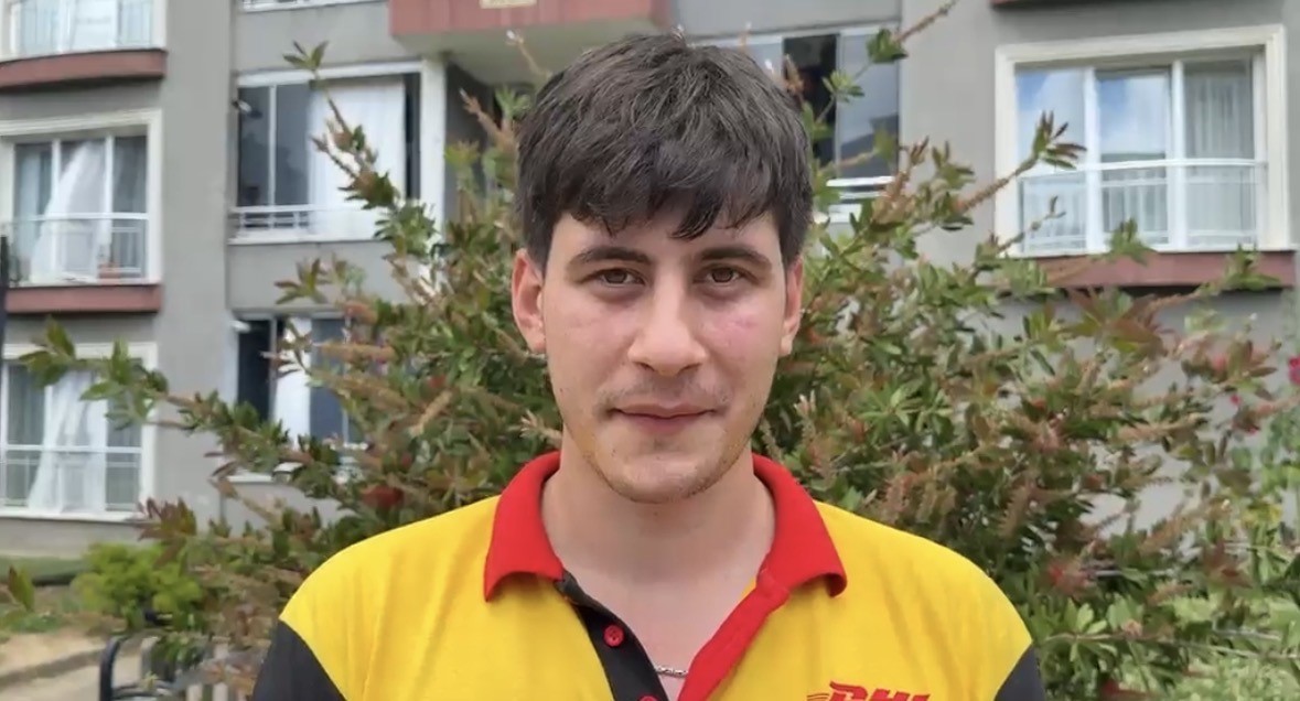 Yağmur suyu borusuna sıkışan yavru kedi uzun uğraşlar sonrasında kurtarıldı