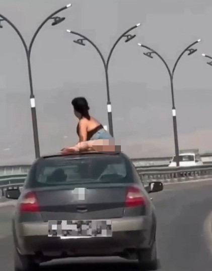 Manisa’da "hayasızca hareketlere" 2 gözaltı