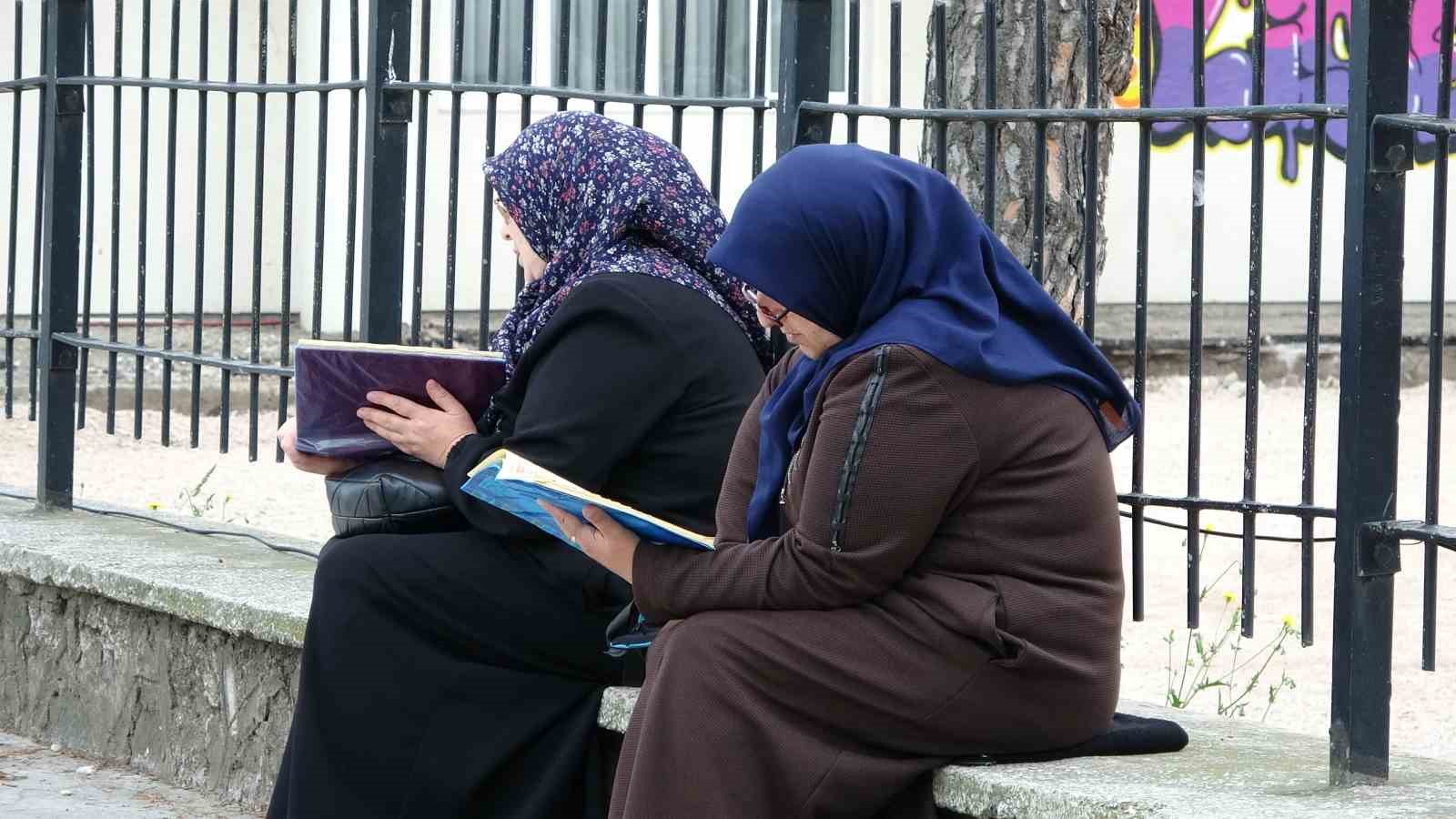 Ordu’da YKS heyecanı: Bazı öğrenciler 1 dakika kala sınava yetişti