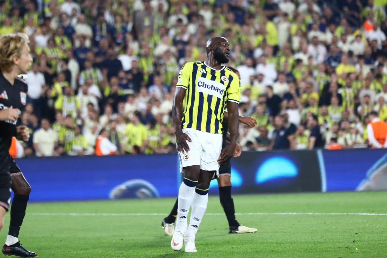 Romelu Lukaku, ilk kez Fenerbahçe forması giydi