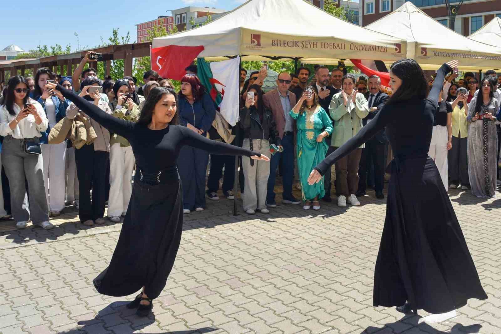BŞEÜ'de kültür şenliği coşkusu yaşandı