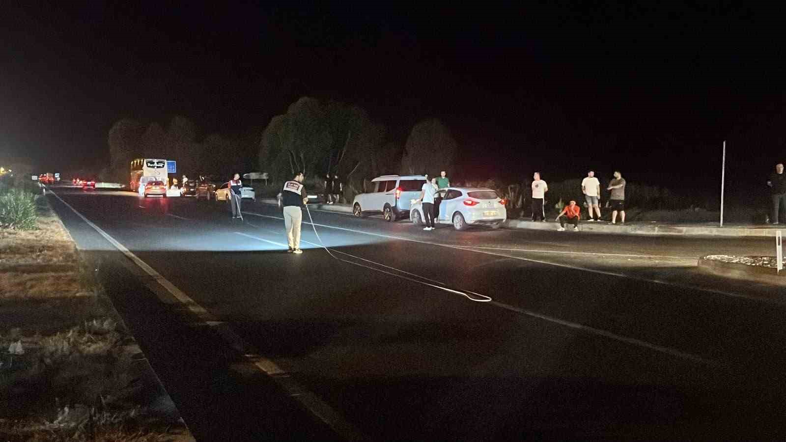 Alanya'da yolun karşısına geçerken yolcu otobüsünün çarptığı yaşlı adam hayatını kaybetti