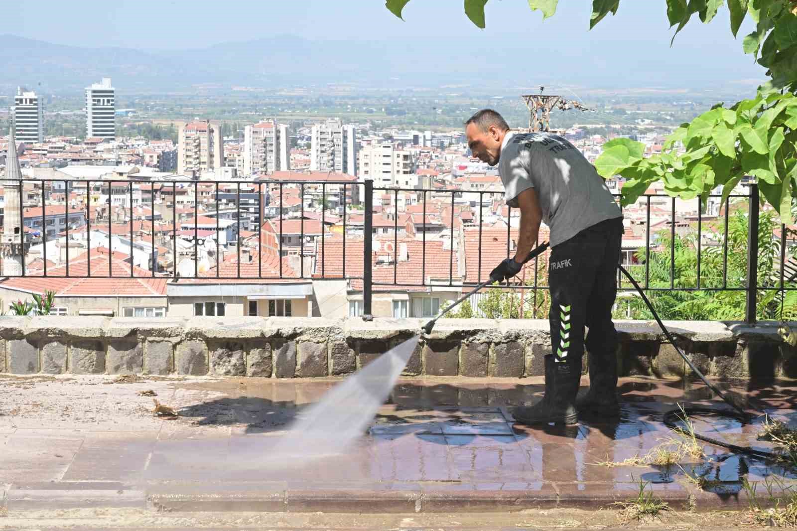 Yıllardır beklenen temizlik başladı