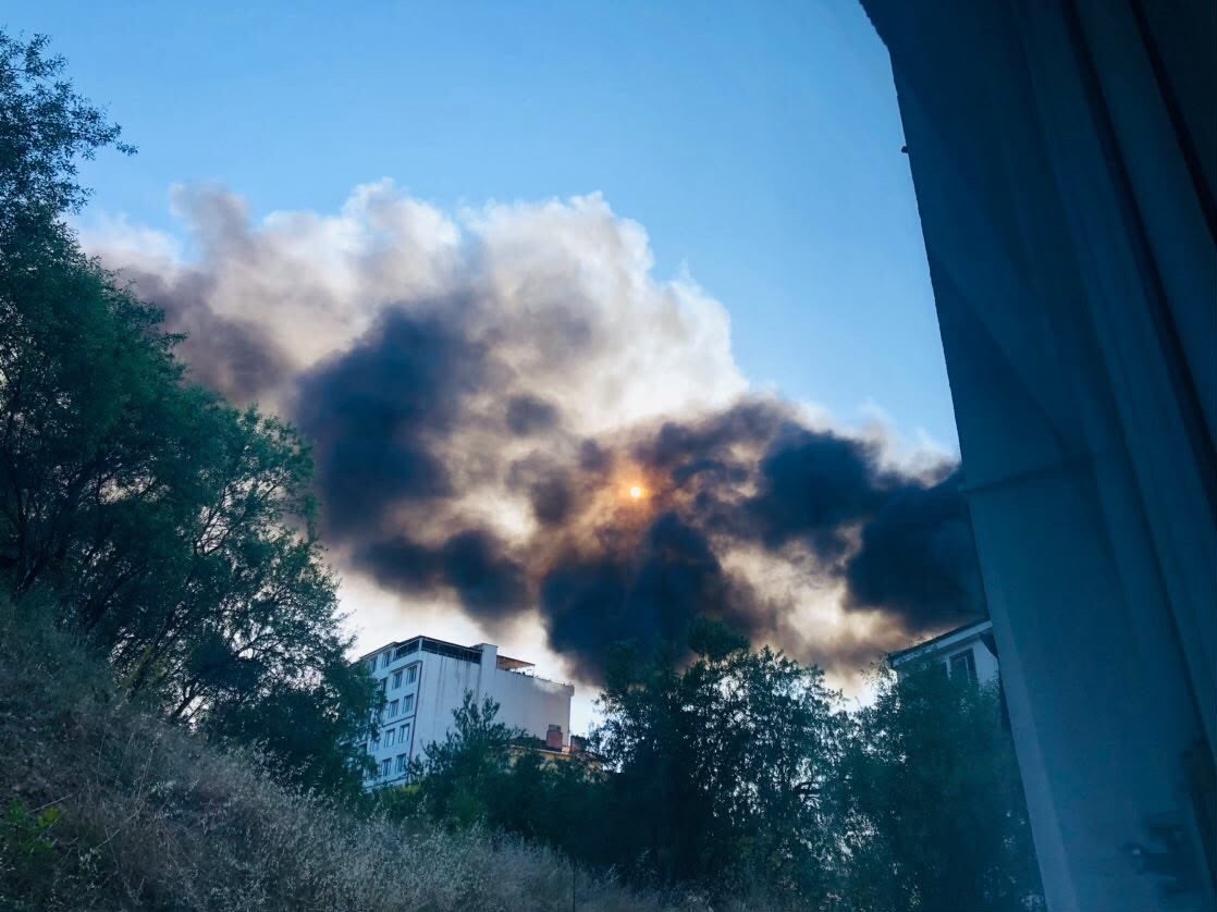 Bilecik'te ot yangını depoya sıçradı, faciadan dönüldü