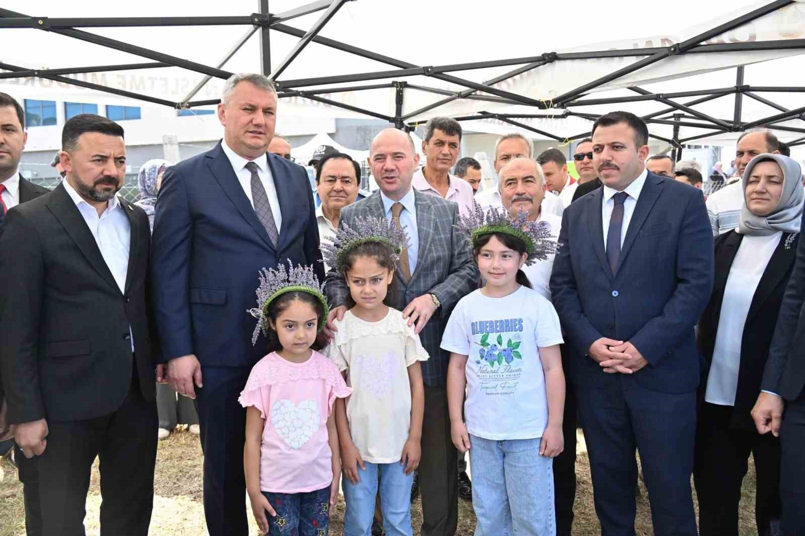 Lavanta hasadının bereketi Uygar'a umut olacak