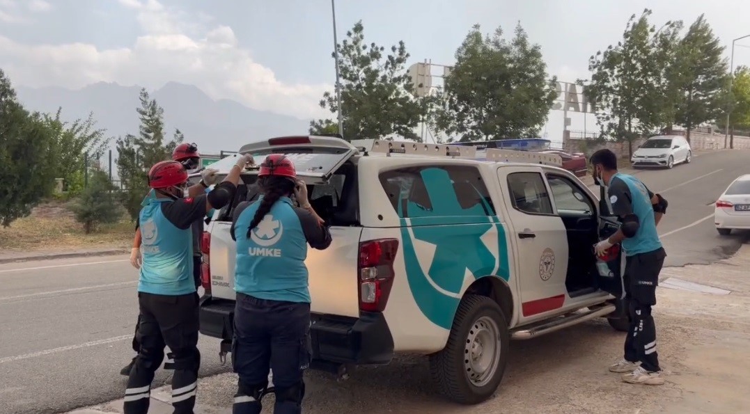 Tunceli Devlet Hastanesi’nde deprem tatbikatı gerçeğini aratmadı