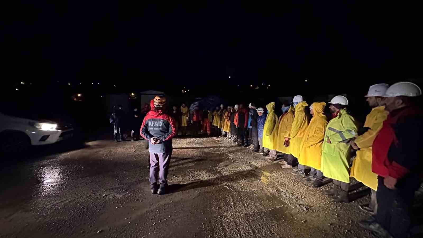 HAKKÂRİ AFAD OTLUCA EĞİTİM ALANI’NDA CİSAD EKİBİNE YÖNELİK HAFİF SEVİYE KENTSEL ARAMA VE KURTARMA AKREDİTASYON EĞİTİMİ DÜZENLENDİ.